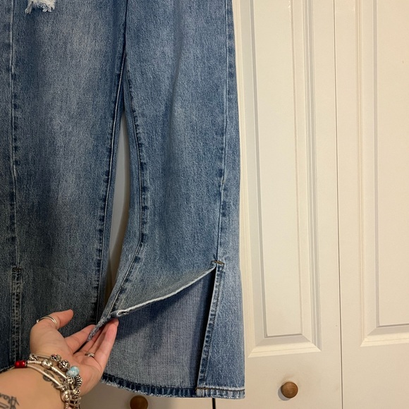 ONE TEASPOON Roadhouse Light Wash Pull-On Wide Leg Jeans w/ Slit Bottoms - Picture 3 of 7